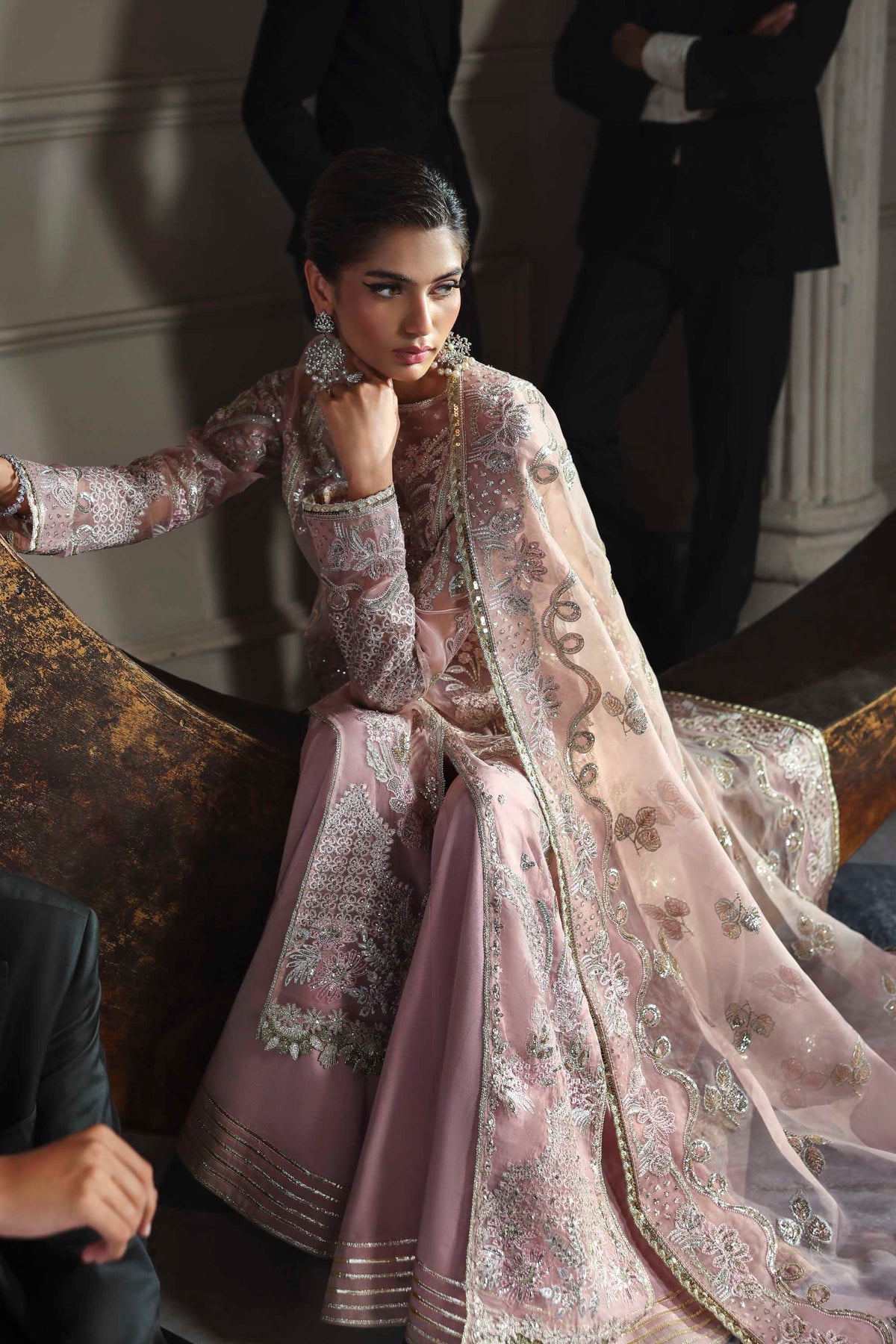 1586  Shahmeena - Mastani Luxury Formals