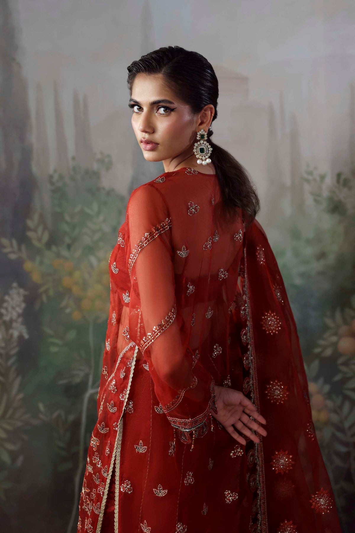 1585  Laalroz - Mastani Luxury Formals