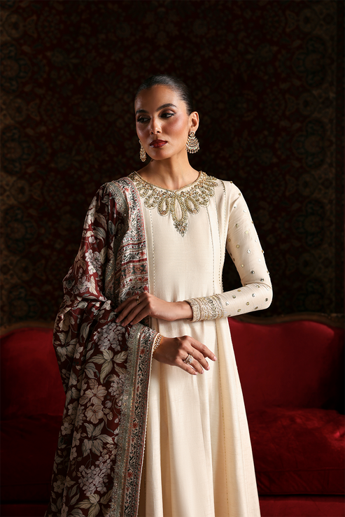 LALEH - Afsana-e-silk by Emaan Adeel at #VogueClothingStudio