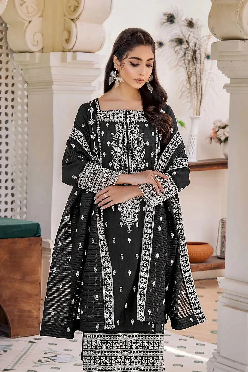 3 Pcs Unstitched Emb Khaddar Suit KKE-1614 KHAS STORES 