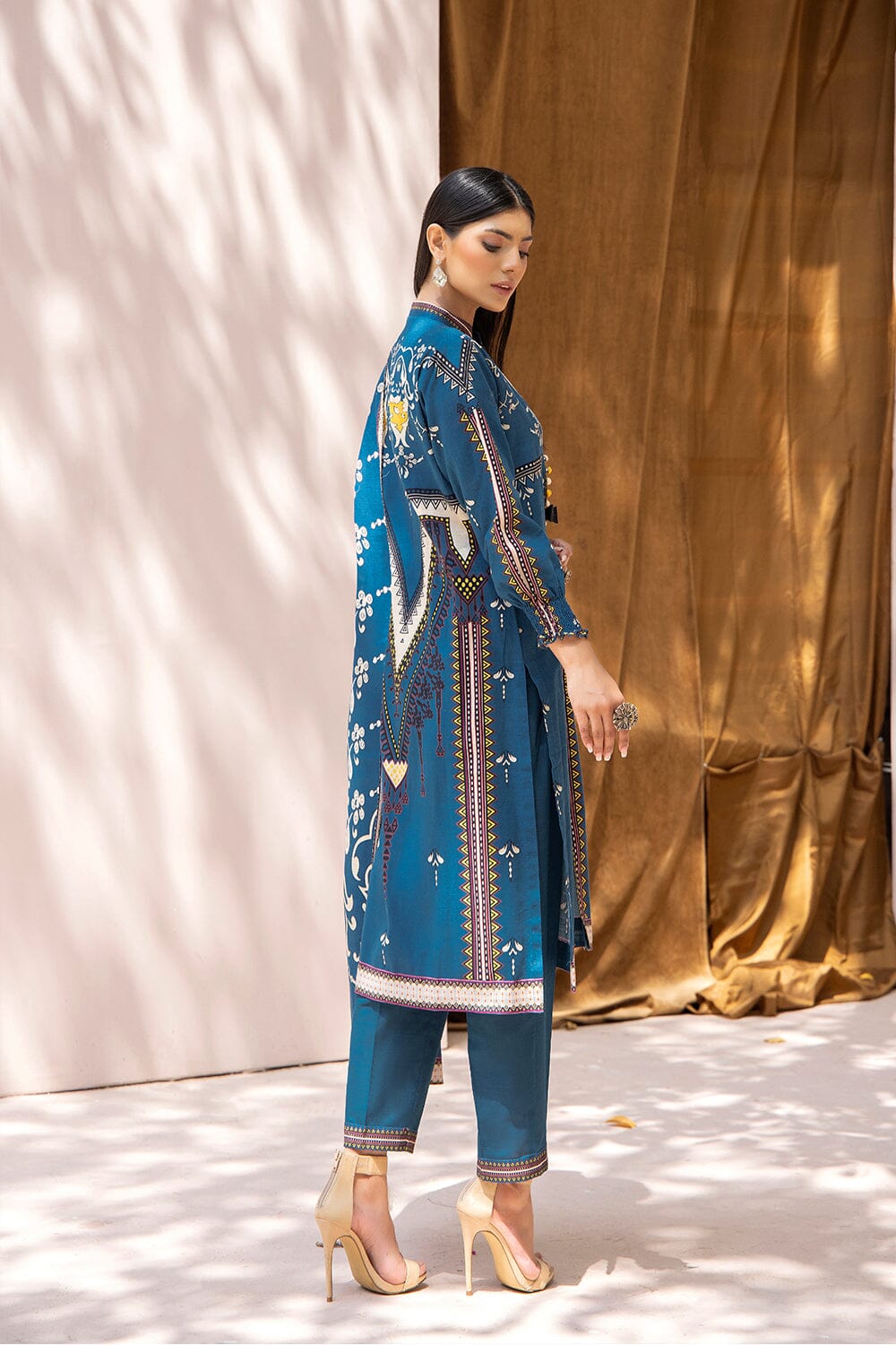 3 Pcs unstitched Khaddar SUIT KKH-2201 KHAS STORES 