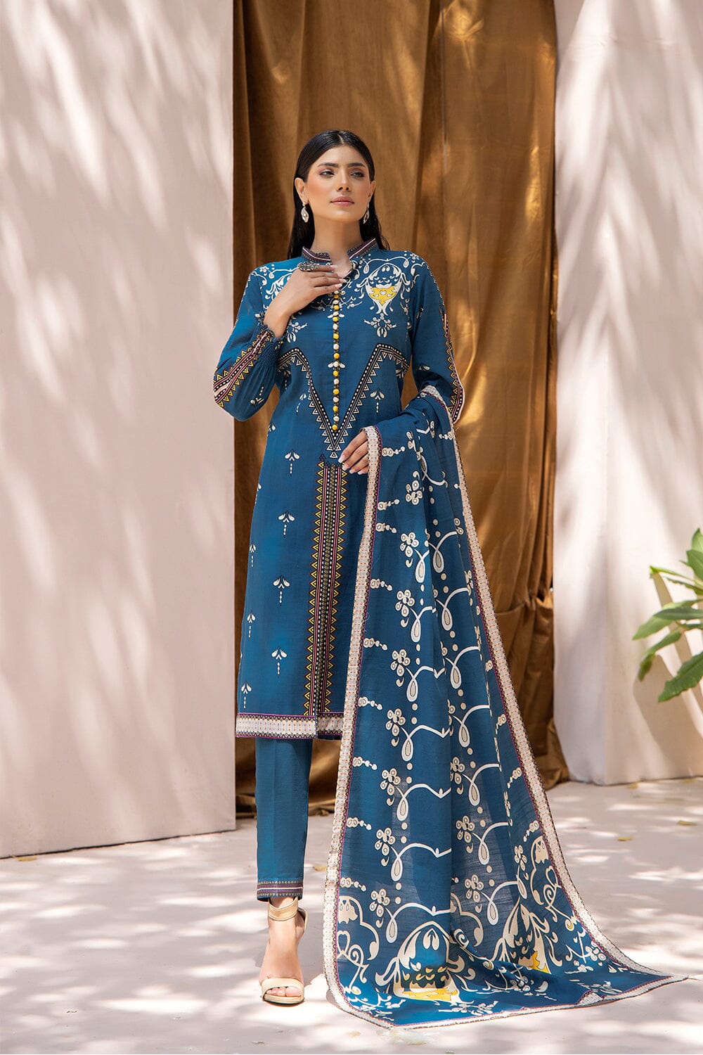 3 Pcs unstitched Khaddar SUIT KKH-2201 KHAS STORES 