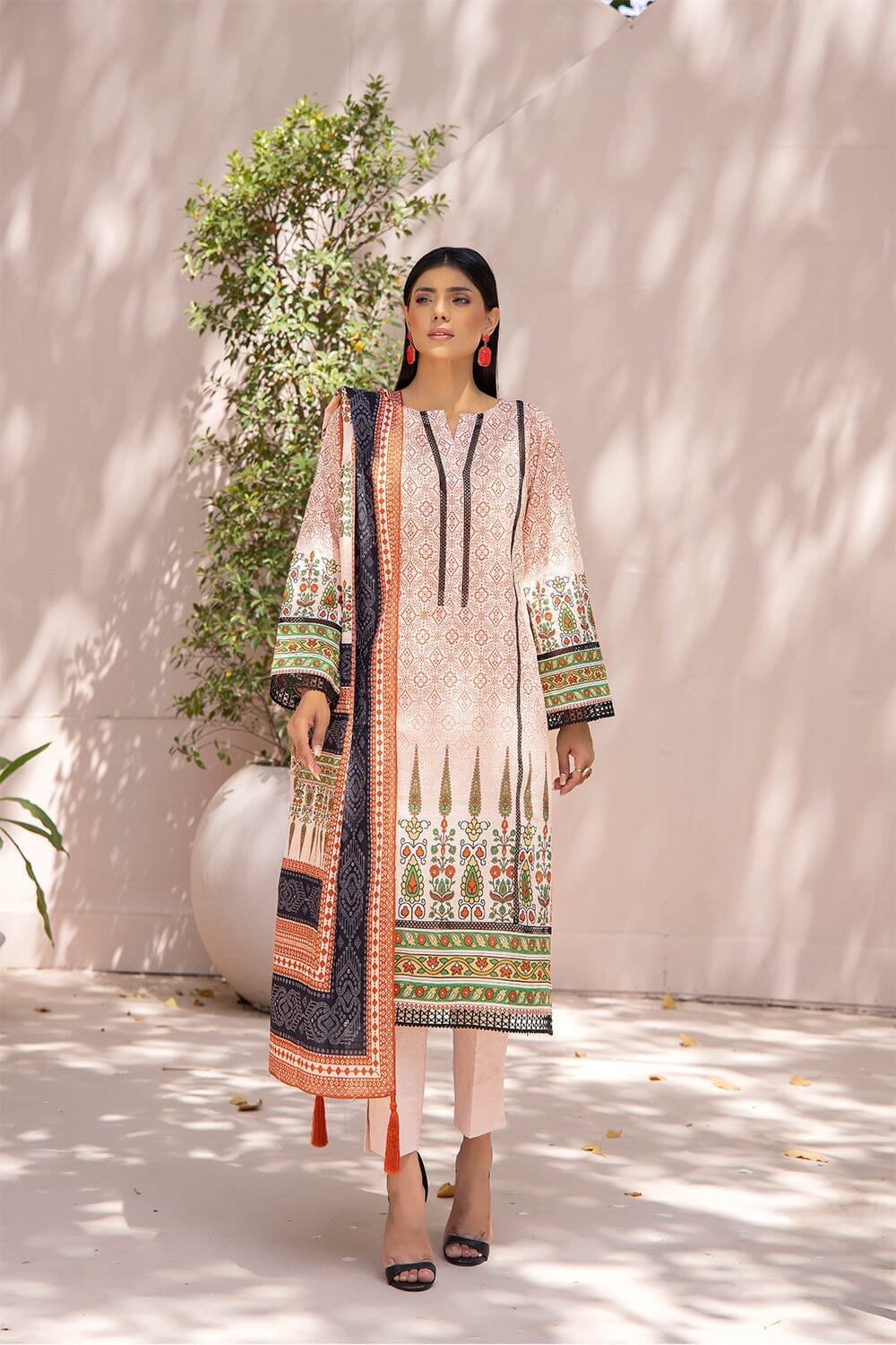 3 Pcs unstitched Khaddar SUIT KKH-2204 KHAS STORES 