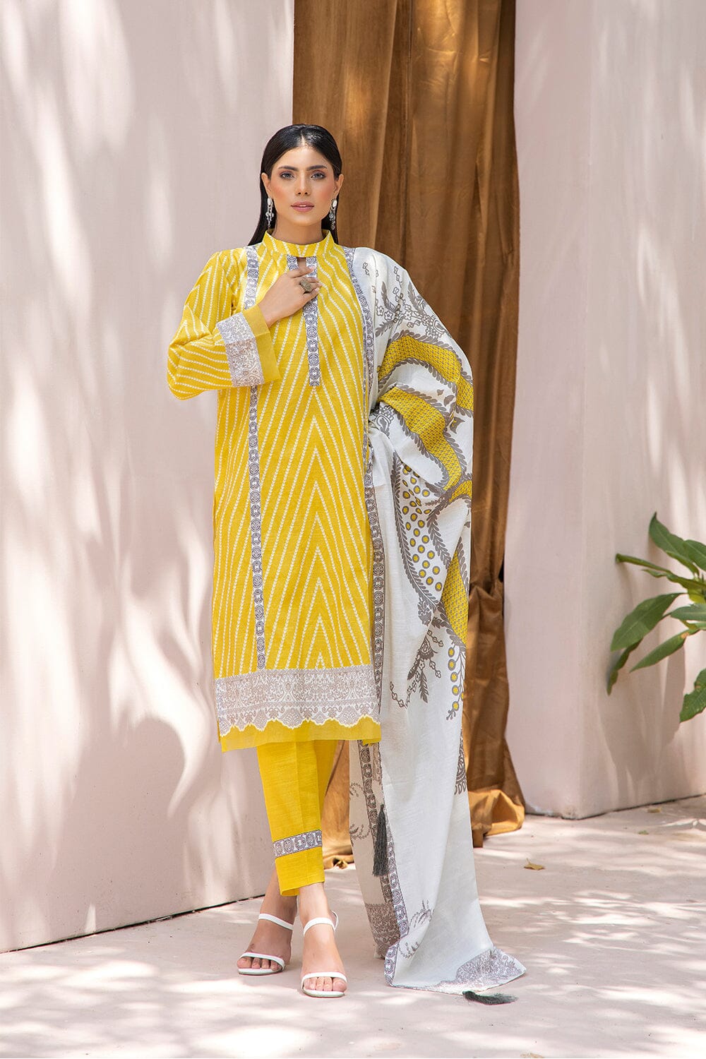 3 Pcs Unstitched Khaddar SUIT KKH-2207 KHAS STORES 