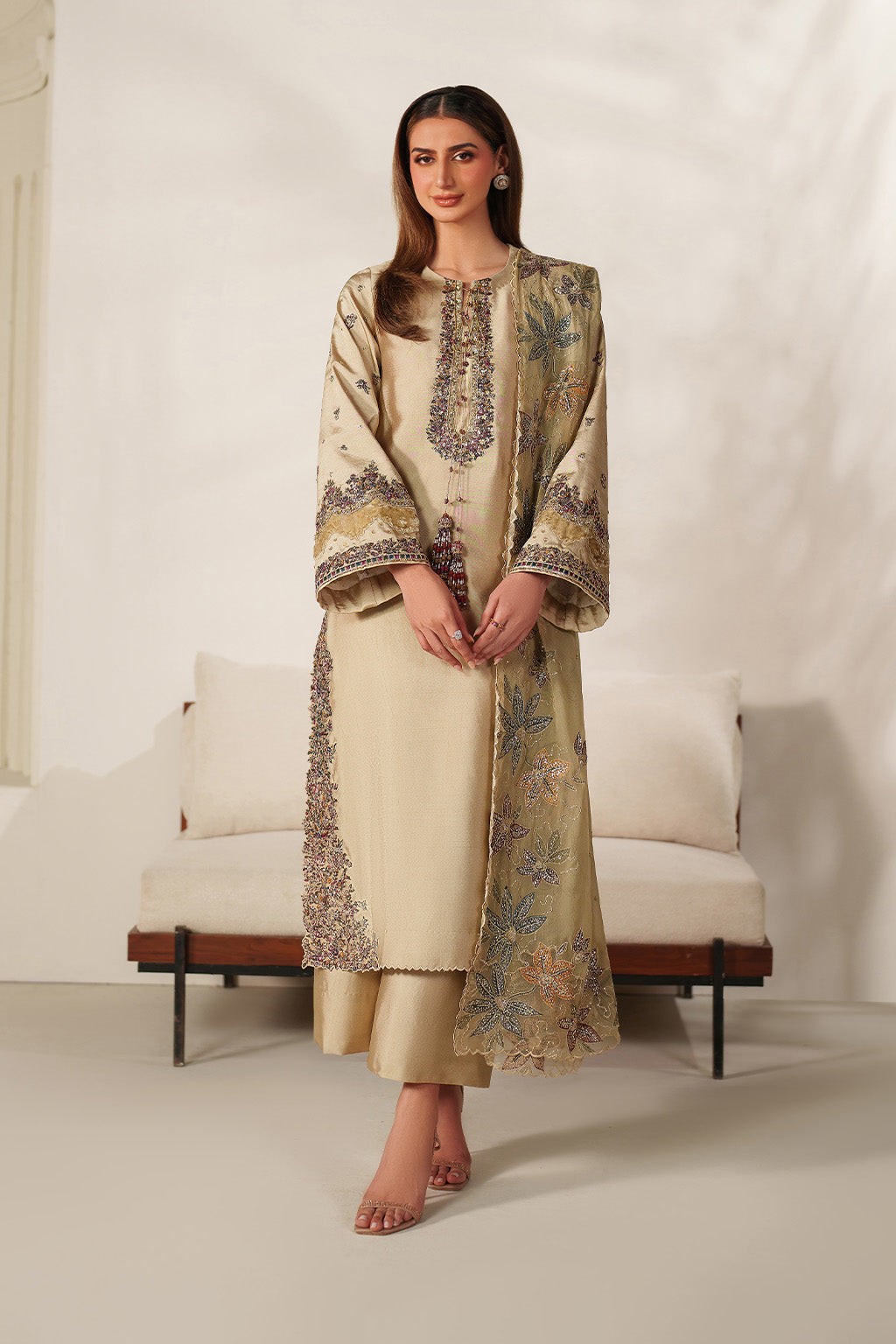 UE-617  Sheesha Silk