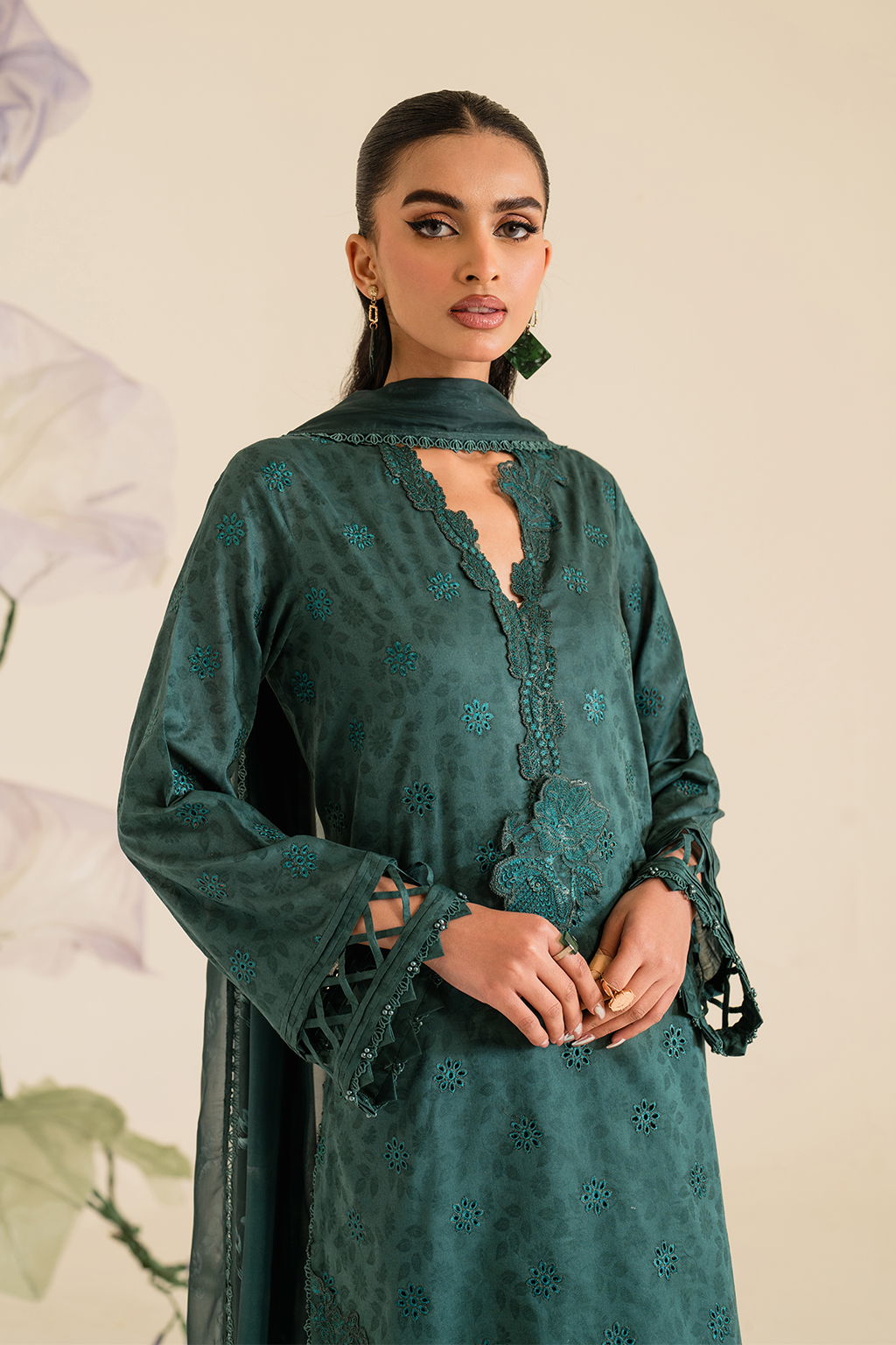 UE-429 Embroidered Textured Lawn