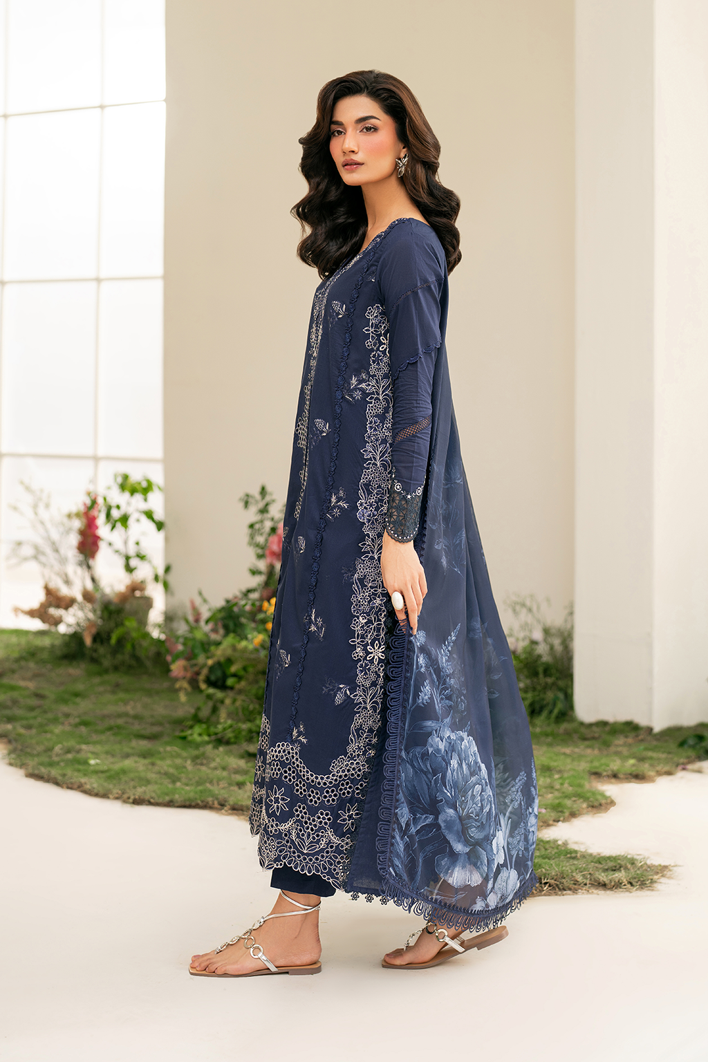 IFE-04 Embroidered Lawn