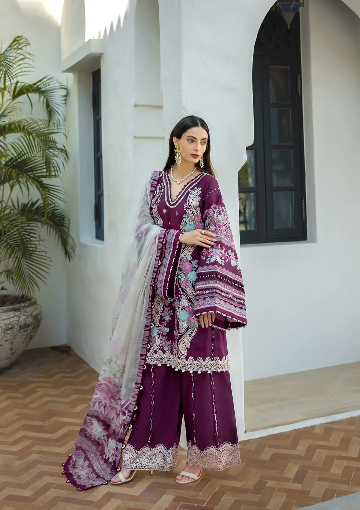 Radiant Embroidered Organza Front Chak Patti.