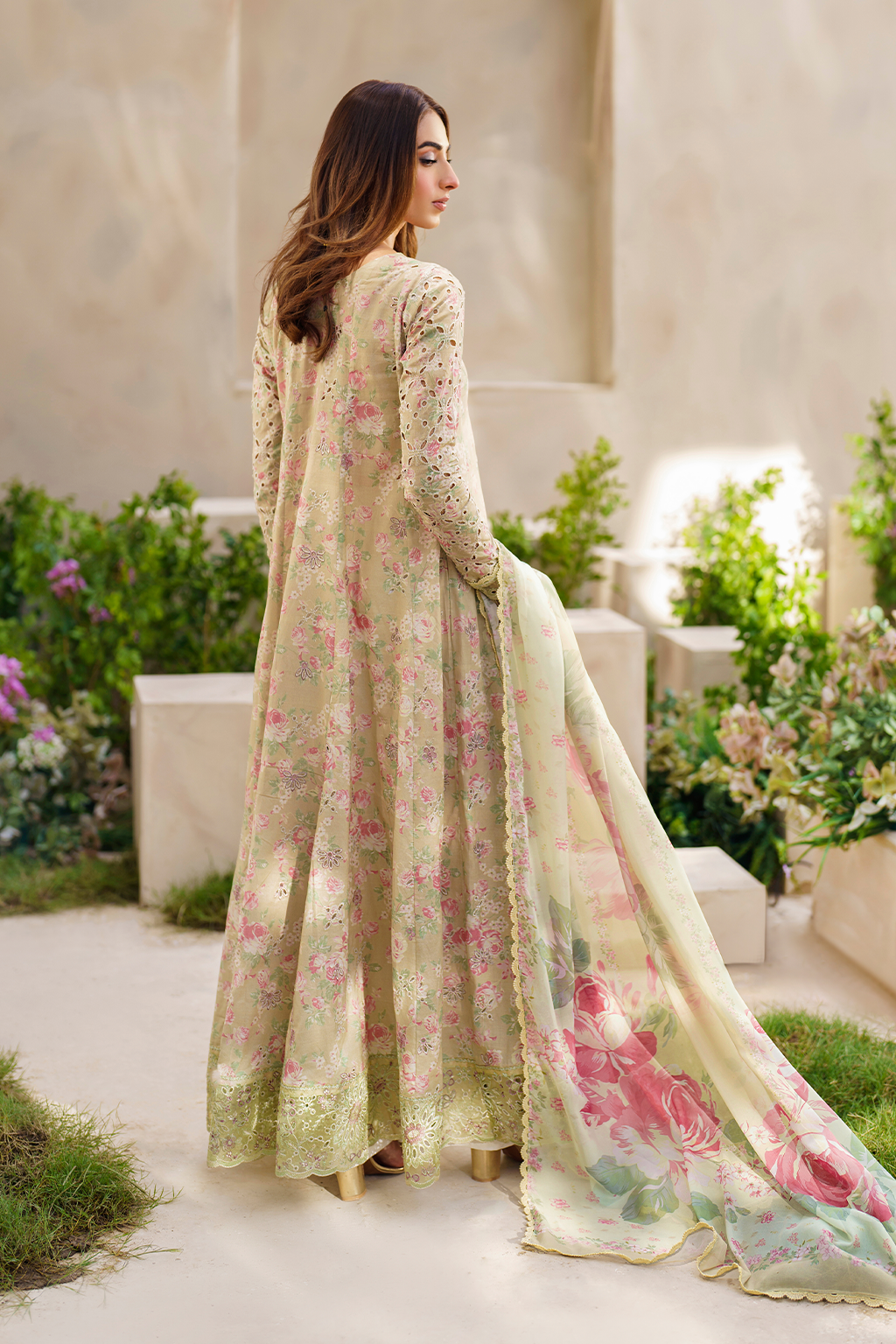 SFL-05 Embroidered Lawn