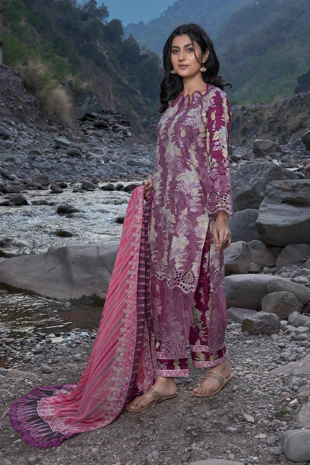 3PC Embroidered Unstitched Lawn Suit KCE-3221 Embroidered KHAS STORES 