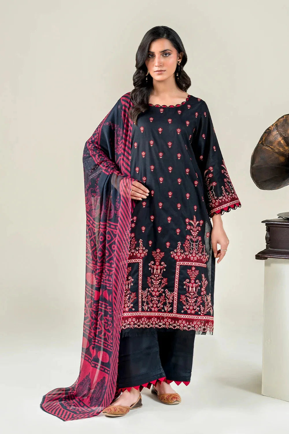 3PC Embroidered Unstitched Lawn Suit | KCE-3805 Embroidered KHAS STORES 