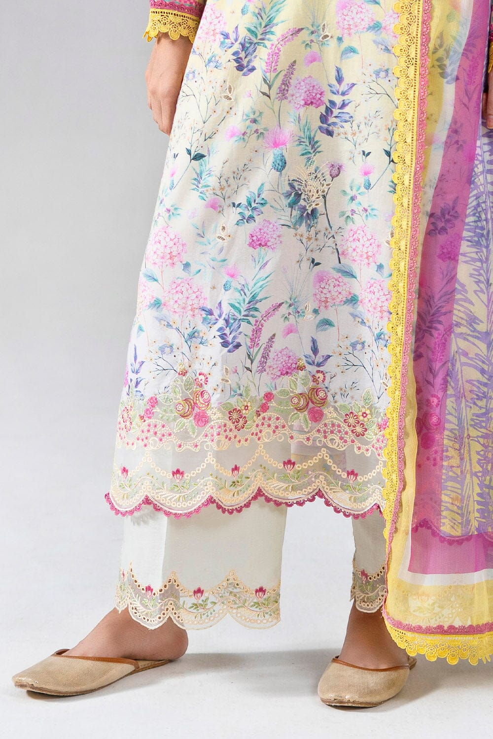 3PC Embroidered Unstitched Lawn Suit | KCE-4020 Embroidered KHAS STORES 