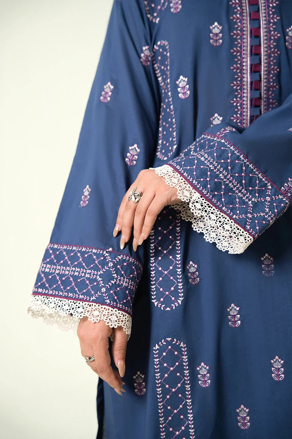 3PC Embroidered Unstitched Lawn Suit | KCE-4085 Embroidered KHAS STORES 
