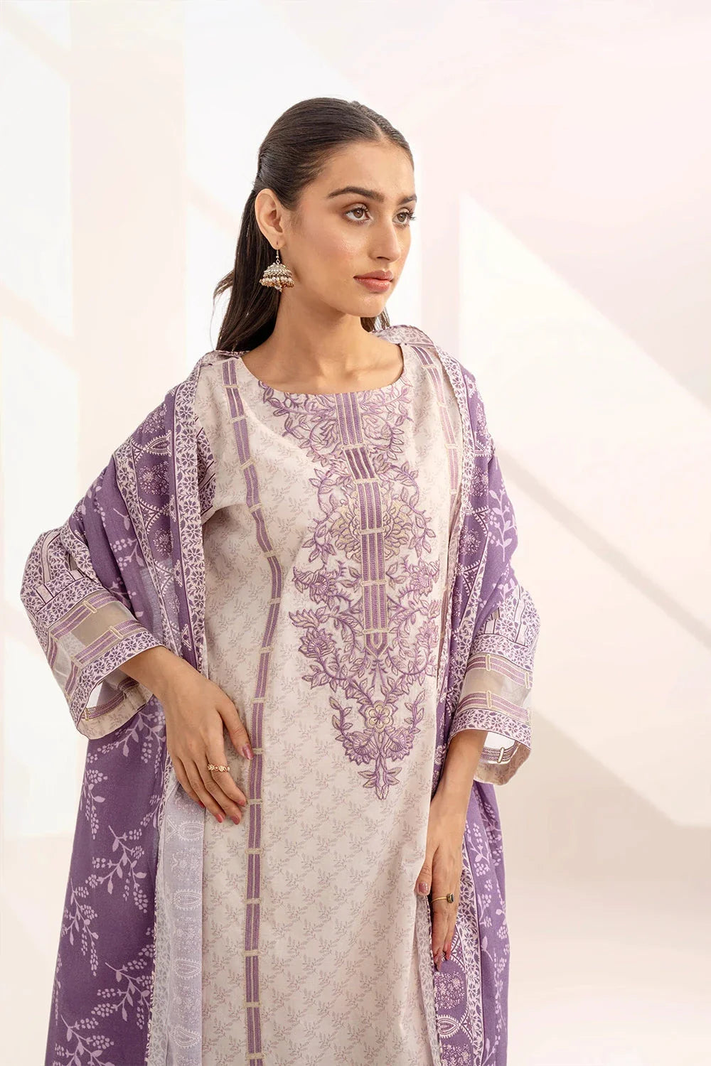 3PC Embroidered Unstitched Lawn Suit KL-3315 Embroidered KHAS STORES 