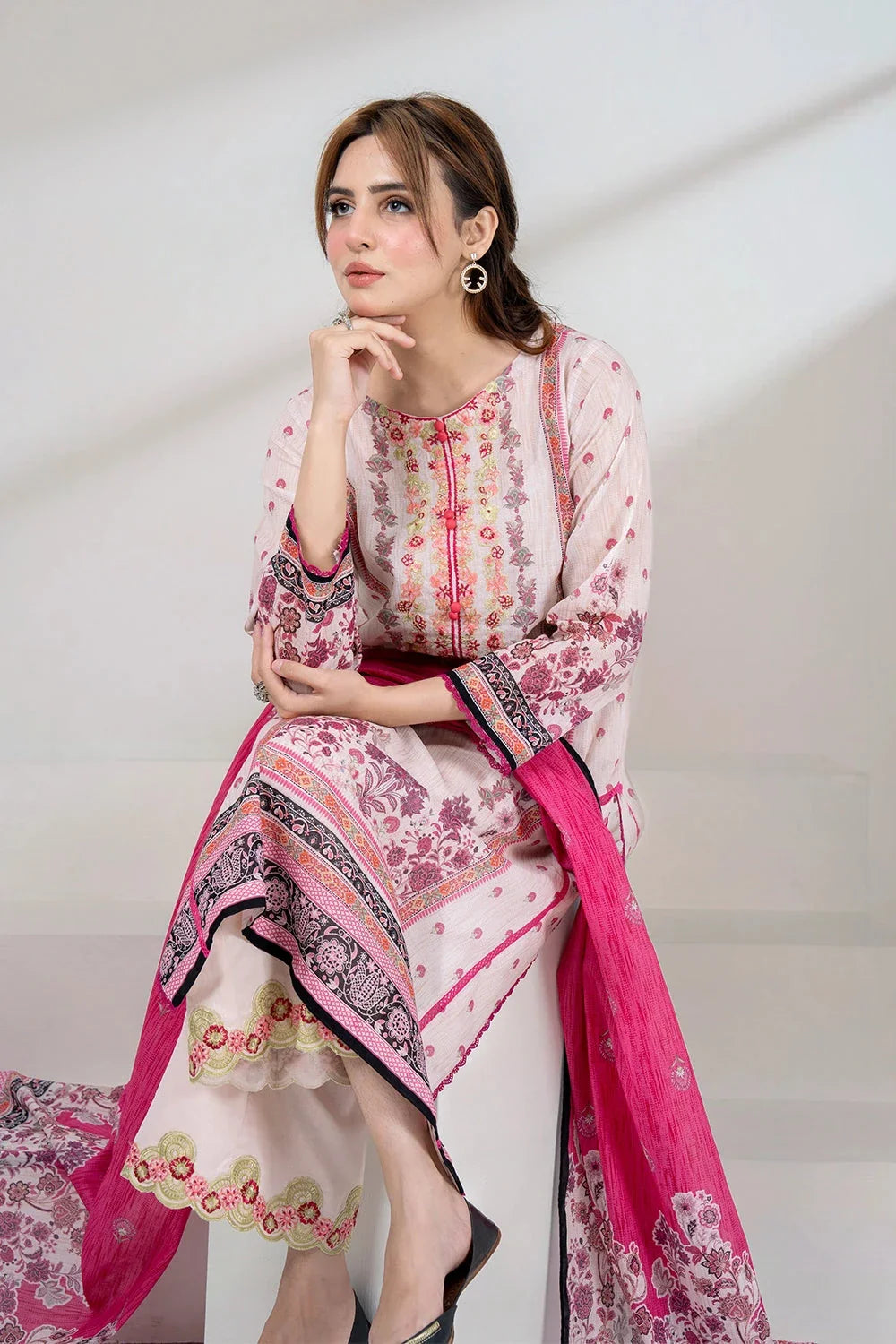3PC Embroidered Unstitched Lawn Suit KL-3424 Embroidered KHAS STORES 