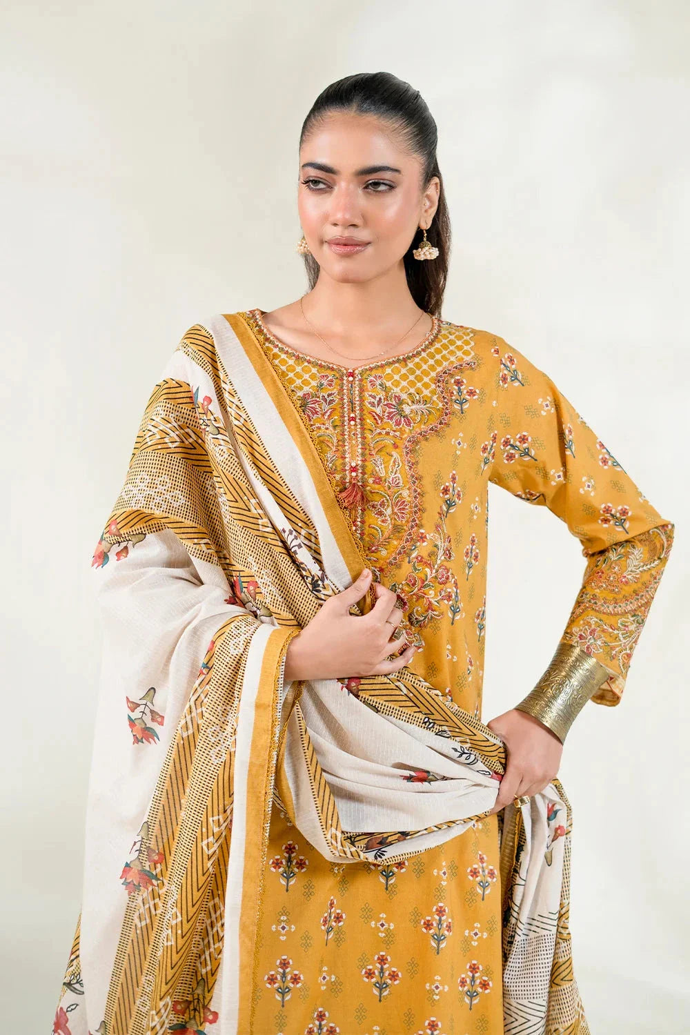 3PC Embroidered Unstitched Lawn Suit | KL-3767 Embroidered KHAS STORES 