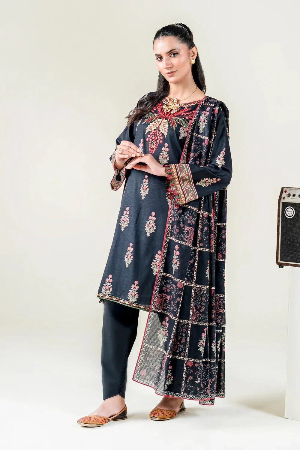 3PC Embroidered Unstitched Lawn Suit | KL-3772 Embroidered KHAS STORES 