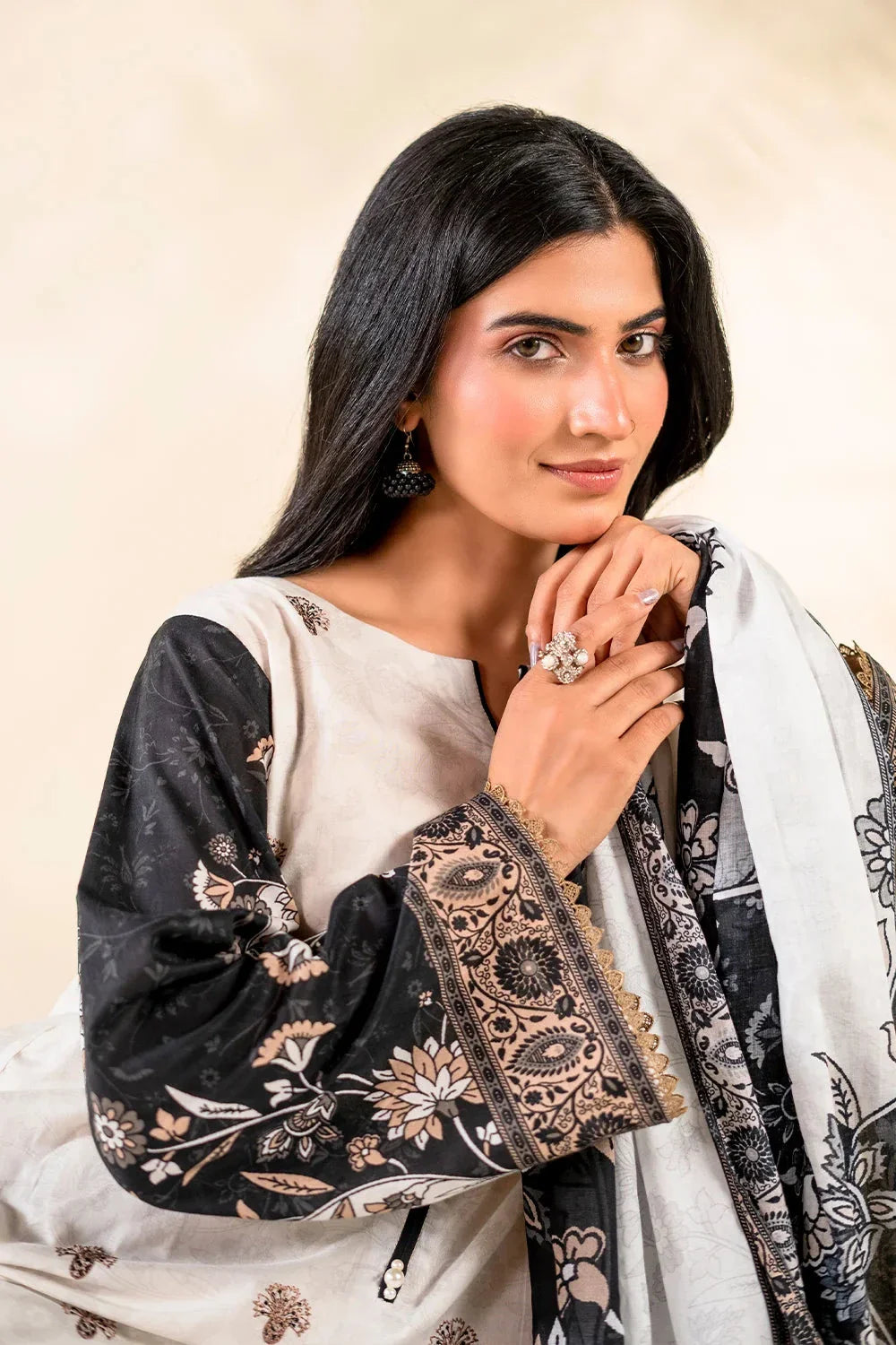 3PC Embroidered Unstitched Lawn Suit | KL-3783 Embroidered KHAS STORES 