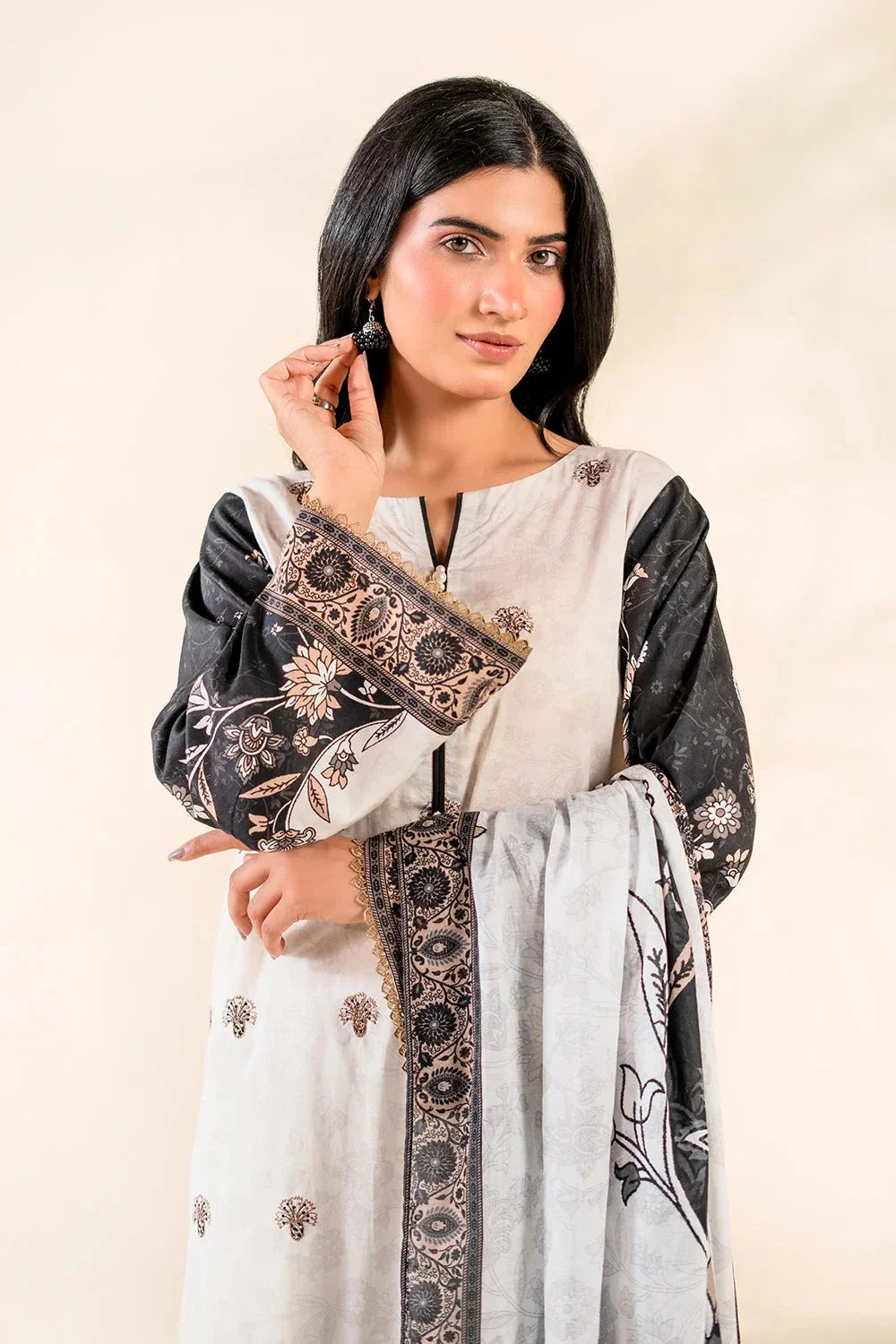 3PC Embroidered Unstitched Lawn Suit | KL-3783 Embroidered KHAS STORES 