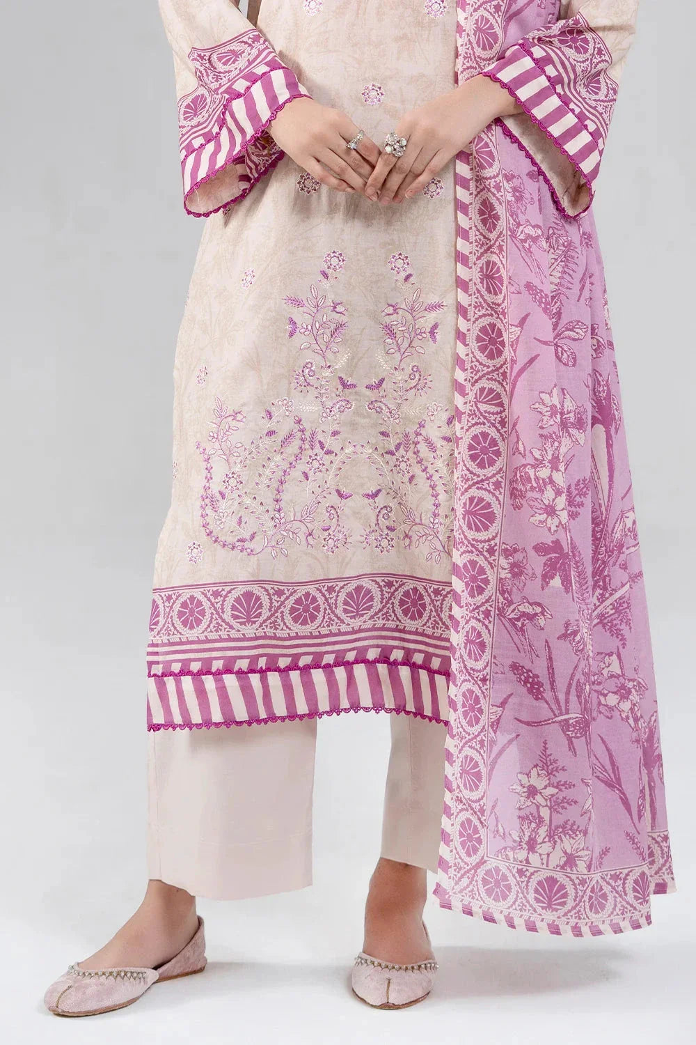 3PC Embroidered Unstitched Lawn Suit | KL-4081 Embroidered KHAS STORES 