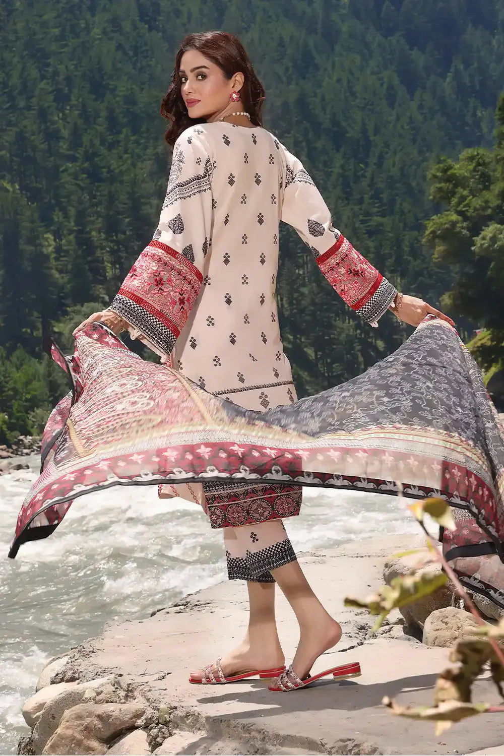 3PC Embroidered Unstitched Lawn Suit KOE-2166 Embroidered KHAS STORES 