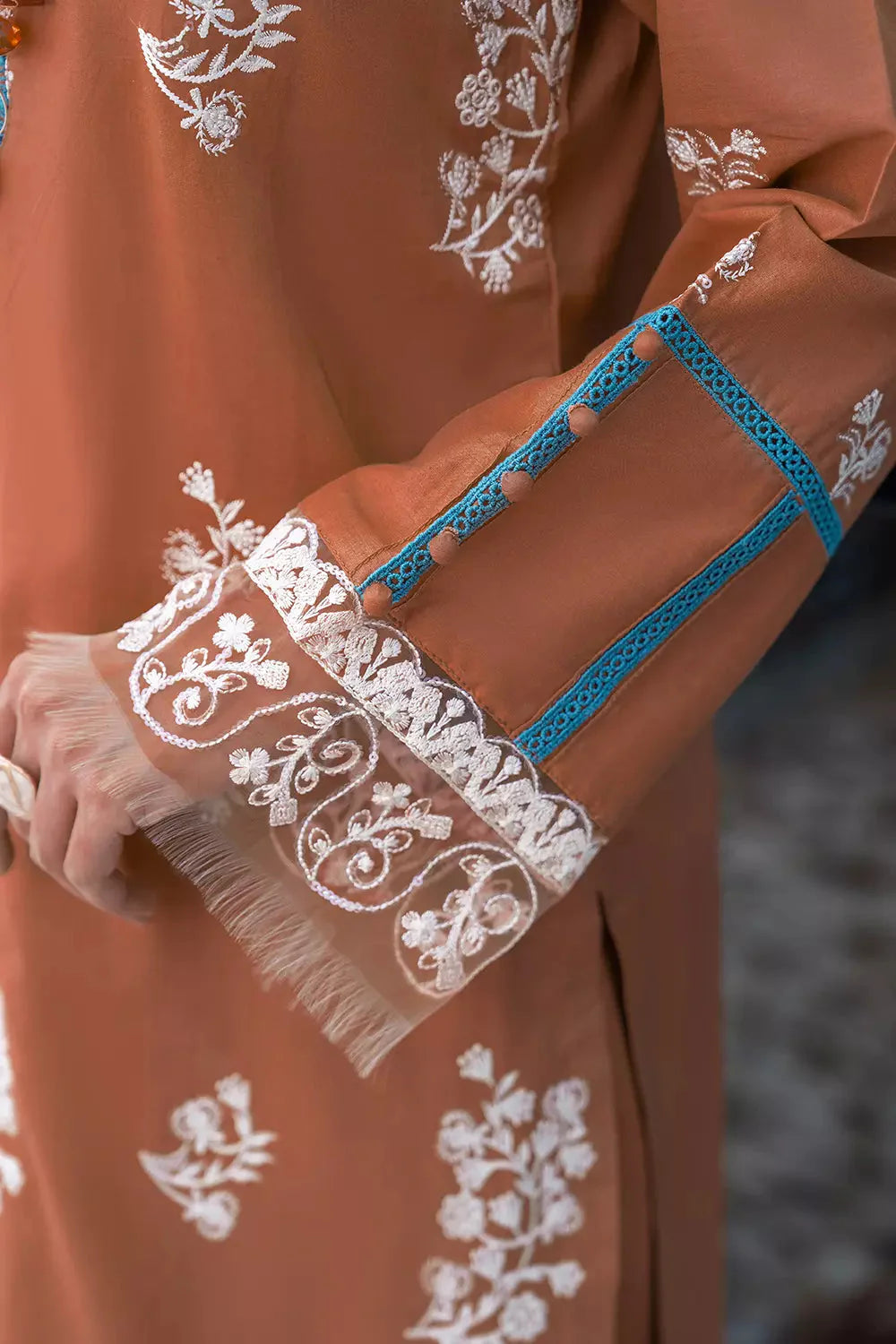 3PC Embroidered Unstitched Lawn Suit KSE-2623 Embroidered KHAS STORES 