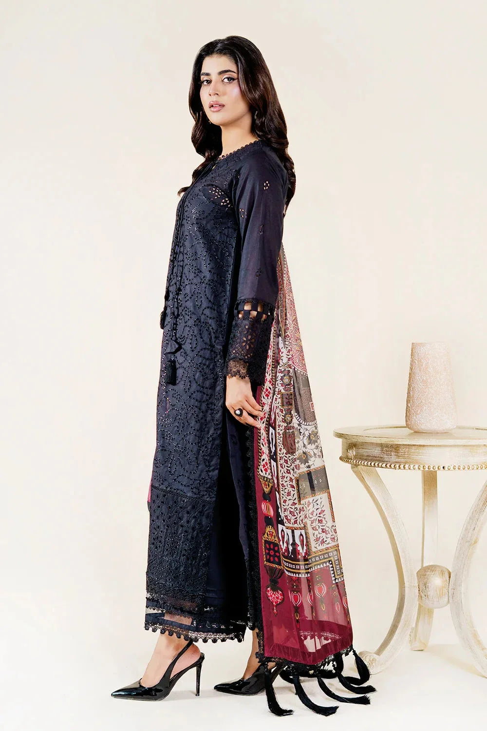 3PC Embroidered Unstitched Lawn Suit | KSE-3800 Embroidered KHAS STORES 