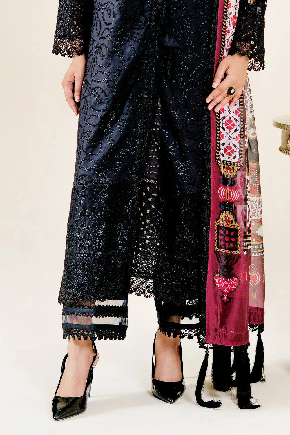 3PC Embroidered Unstitched Lawn Suit | KSE-3800 Embroidered KHAS STORES 