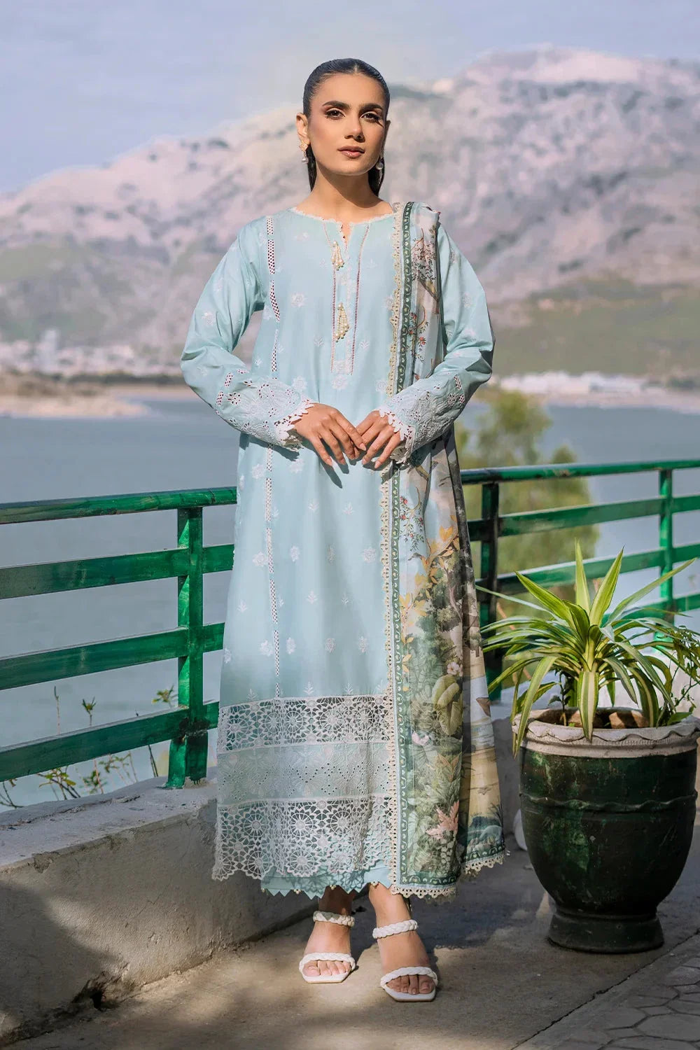 3PC Embroidered Unstitched Lawn Suit | KSE-3801 Embroidered KHAS STORES 