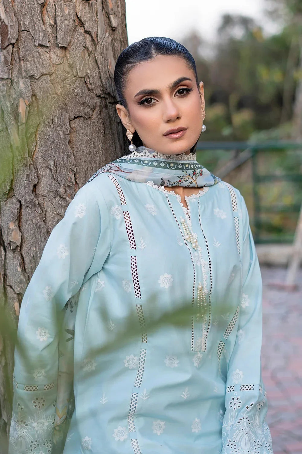 3PC Embroidered Unstitched Lawn Suit | KSE-3801 Embroidered KHAS STORES 