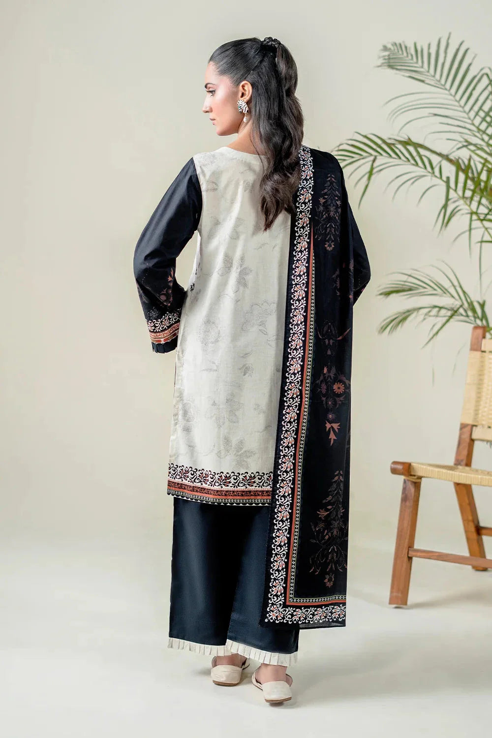 3PC Stitched Printed Lawn Suit | RTW-KLA-3884 Printed KHAS STORES 