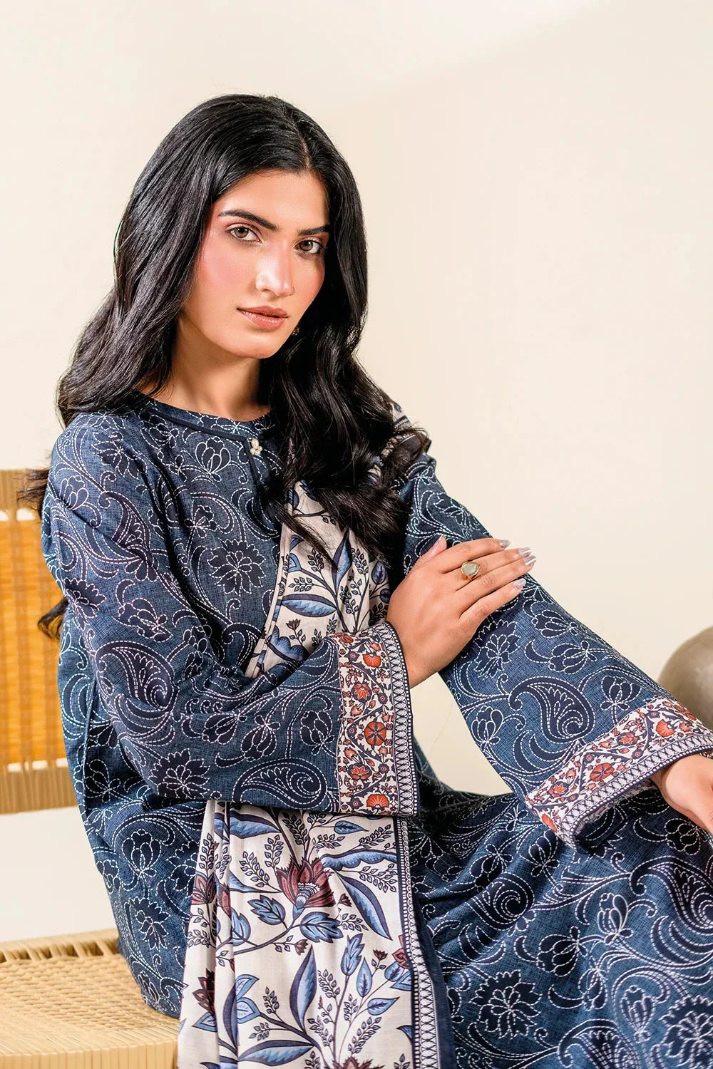 3PC Unstitched Printed Lawn Suit | KLA-3724 Printed KHAS STORES 