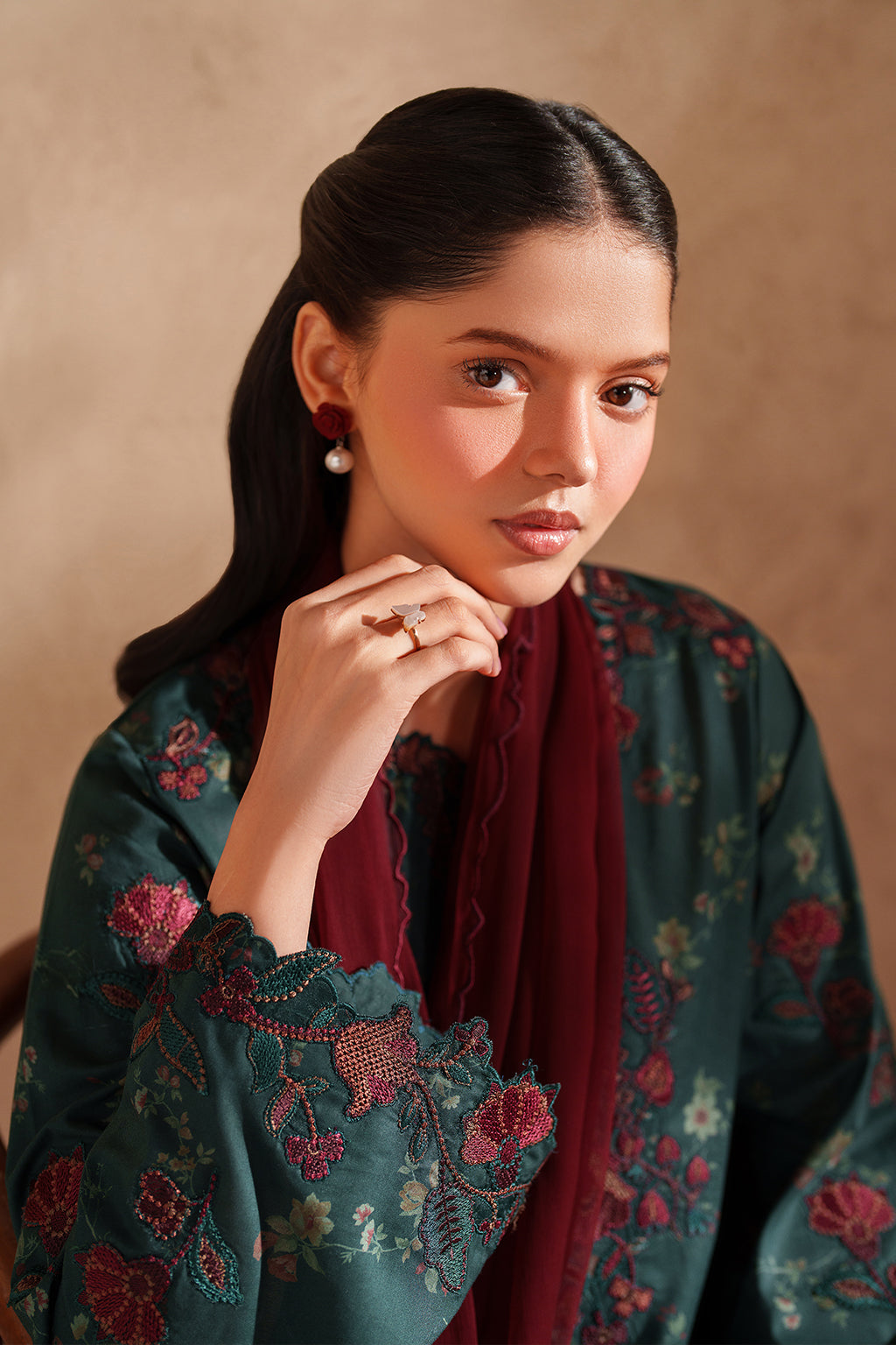 EL-11 Embroidered Lawn