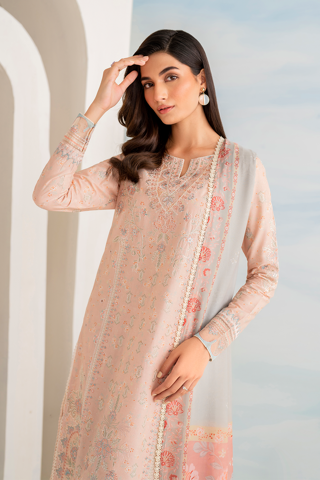 IGL-10 Embroidered Lawn