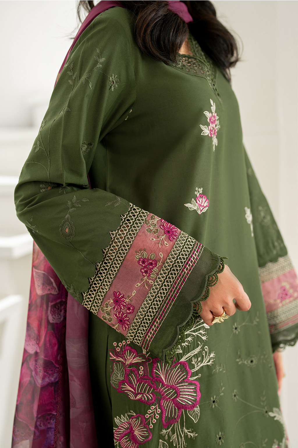 IFE-02  Embroidered Lawn