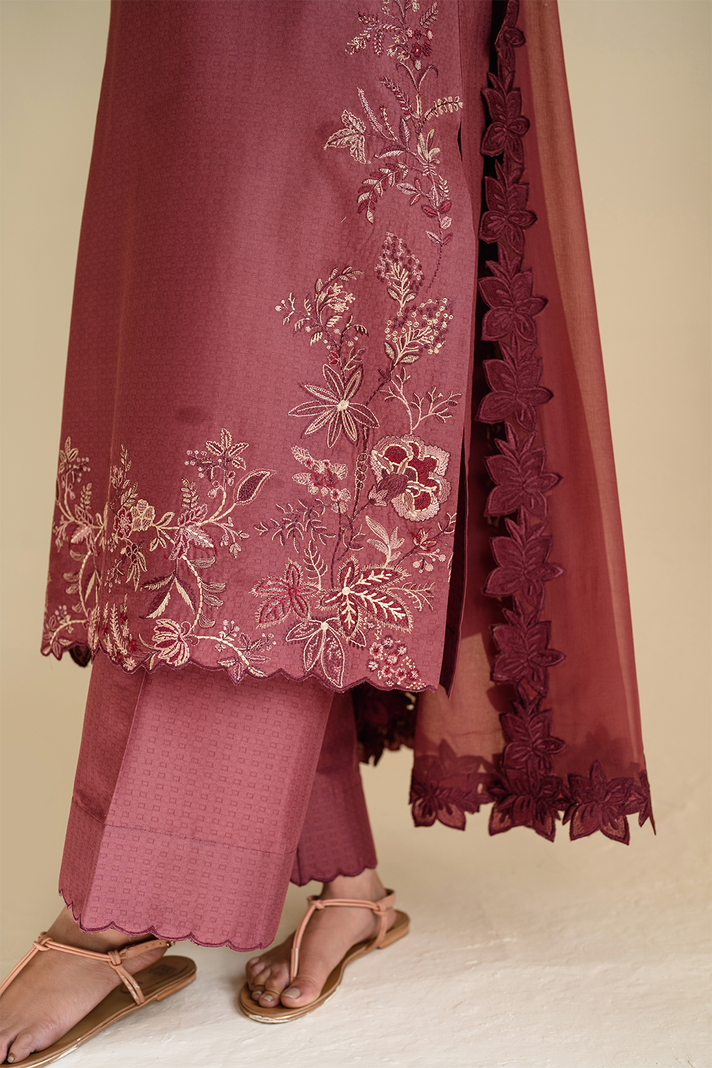 UE-432 Embroidered Textured Lawn