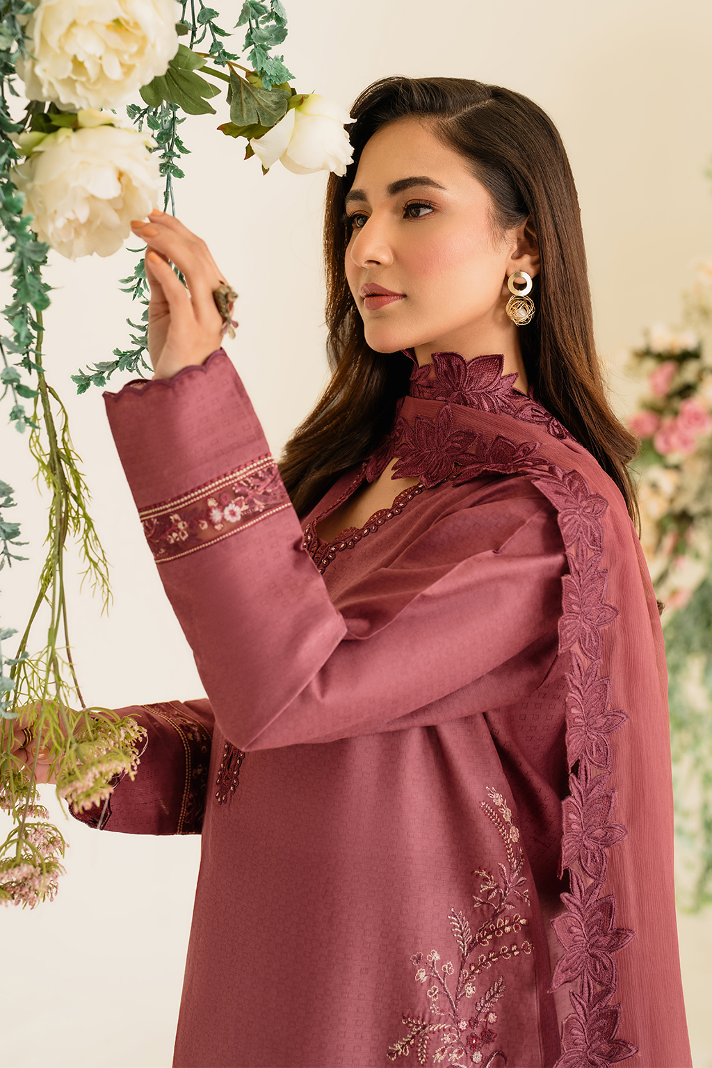 UE-432 Embroidered Textured Lawn