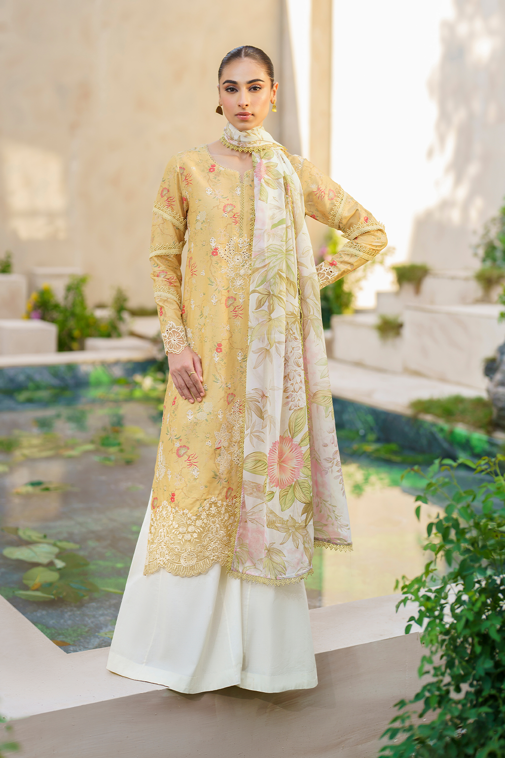 SFL-09 Embroidered Lawn