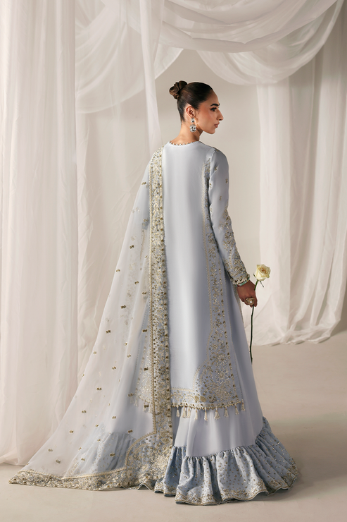 OPULENT OASIS - Serein luxe silk by Emaan Adeel at #VogueClothingStudio