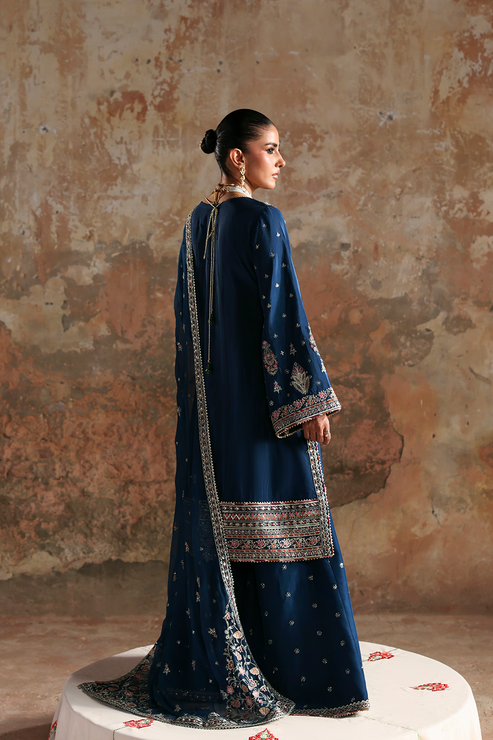 AFSAR - Afsana-e-silk by Emaan Adeel at #VogueClothingStudio
