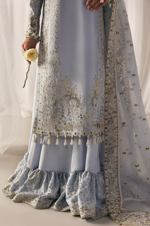 OPULENT OASIS - Serein luxe silk by Emaan Adeel at #VogueClothingStudio