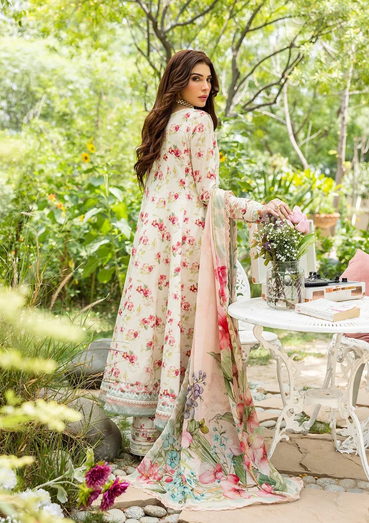  IVORY PEONY wearing this beautiful dress FROM ELAF PRINTS WITH CHIFFON DUPATTA COLLECTION 2025.