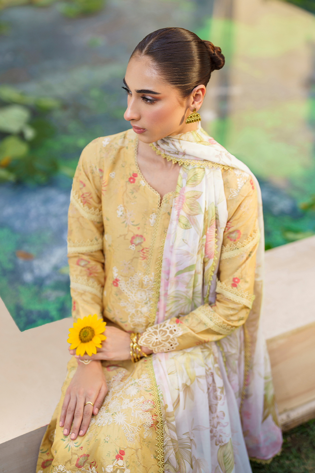 SFL-09 Embroidered Lawn