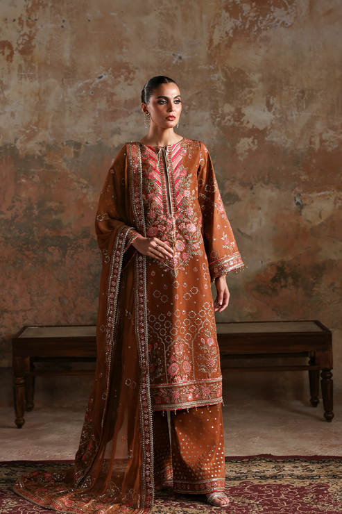 AARZO - Afsana-e-silk by Emaan Adeel at #VogueClothingStudio