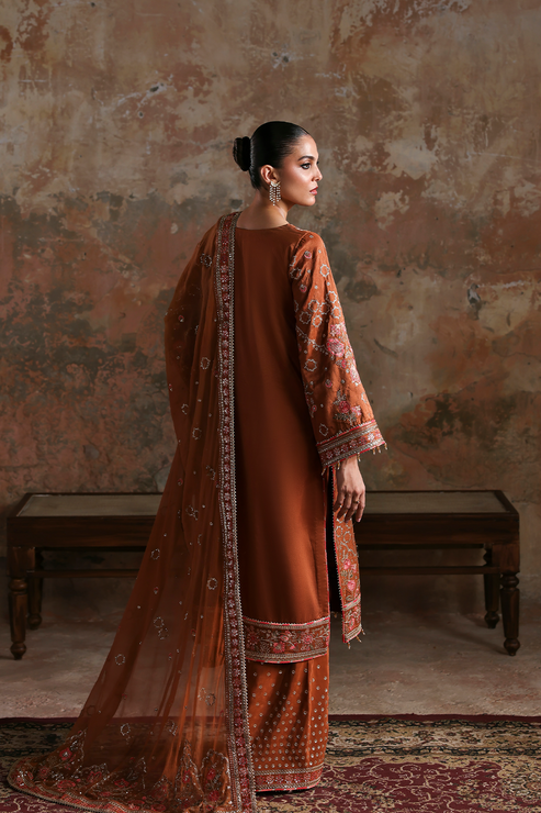 AARZO - Afsana-e-silk by Emaan Adeel at #VogueClothingStudio