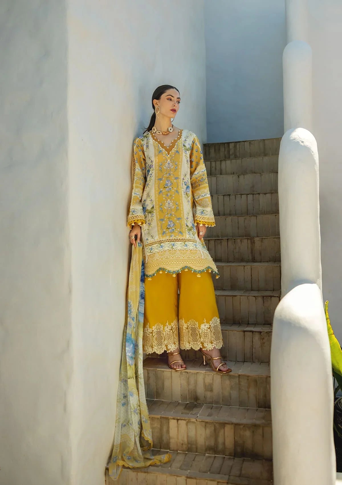 SUNGLOW wearing this beautiful Digital Printed Lawn dress from ELAF SIGNATURE COLLECTION 2025.