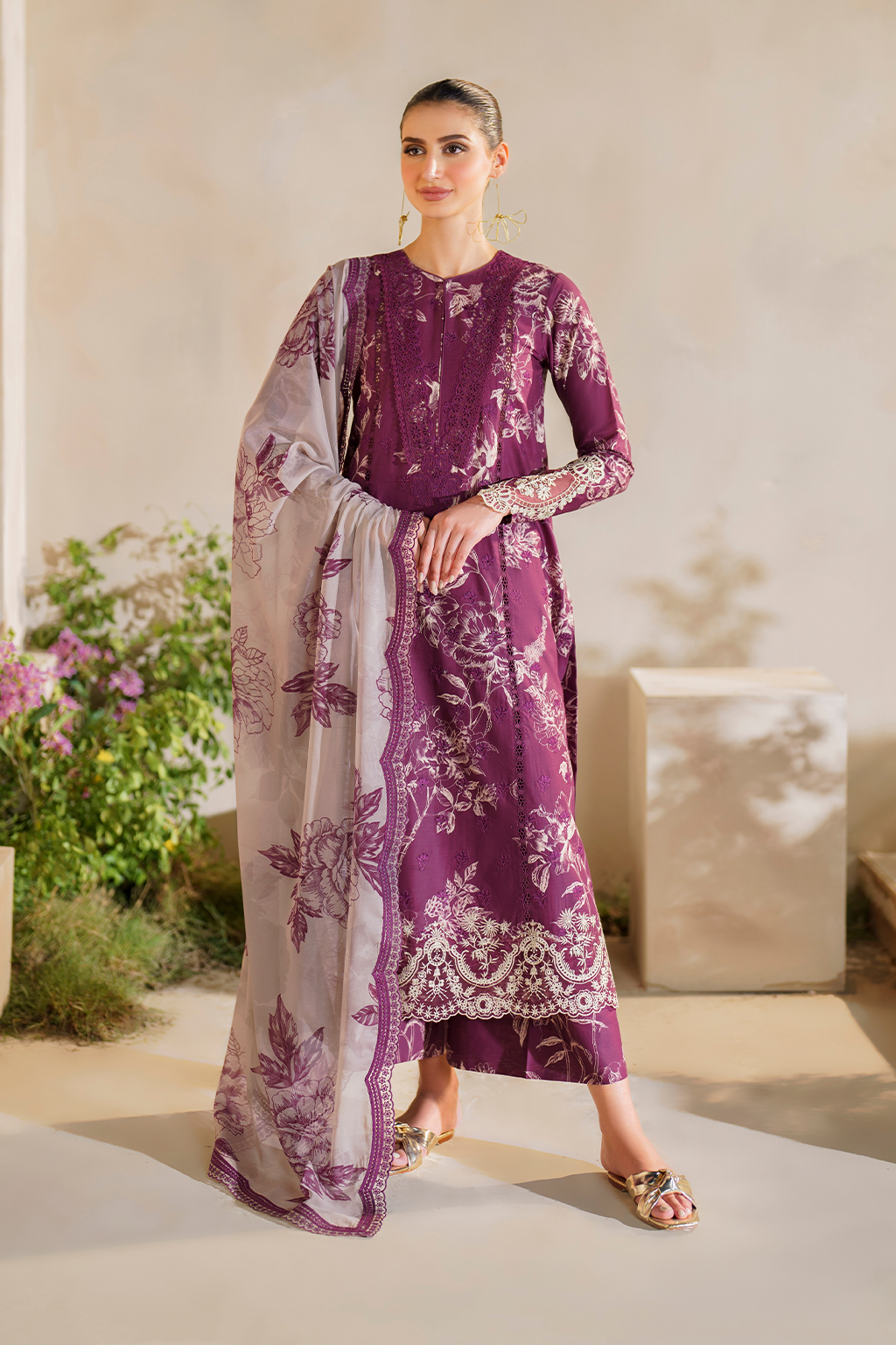 SFL-04 Embroidered Lawn