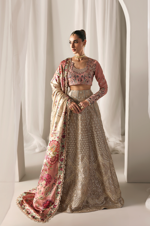 SOFT GLIMMER - Serein luxe silk by Emaan Adeel at #VogueClothingStudio