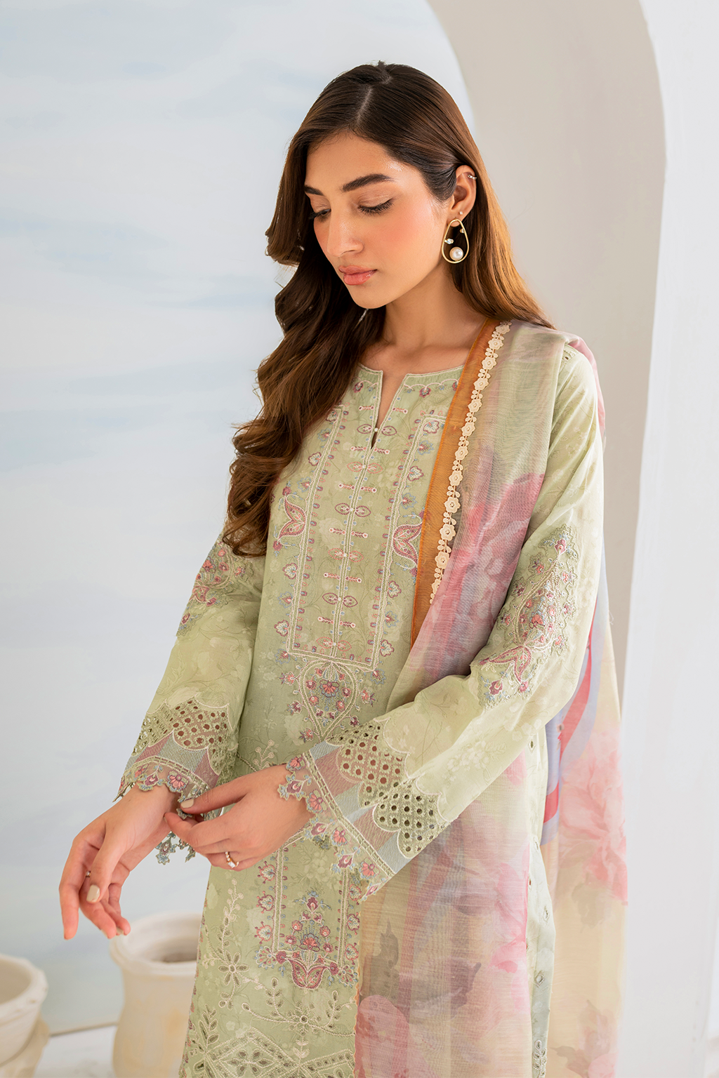 IGL-02 Embroidered Lawn