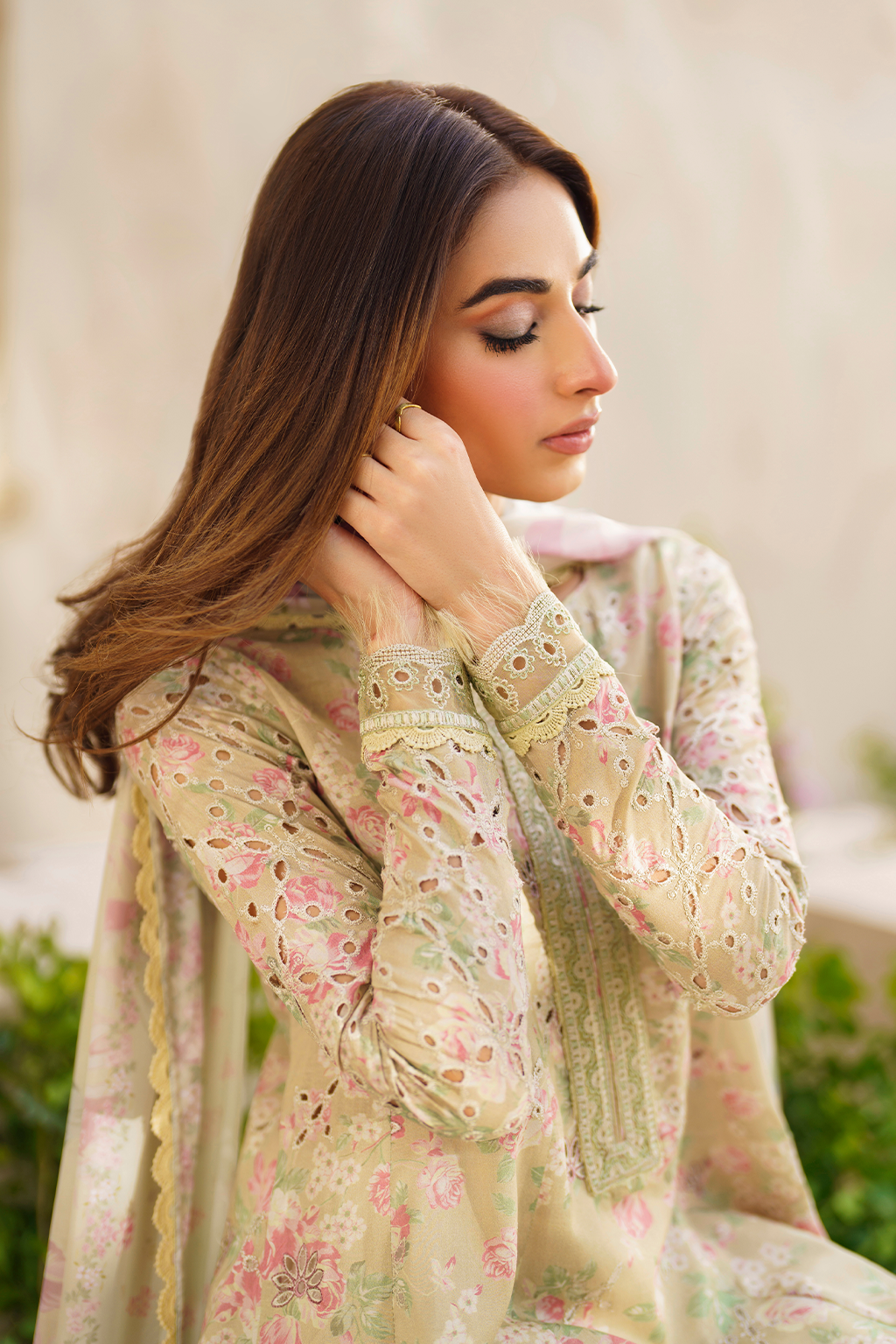 SFL-05 Embroidered Lawn